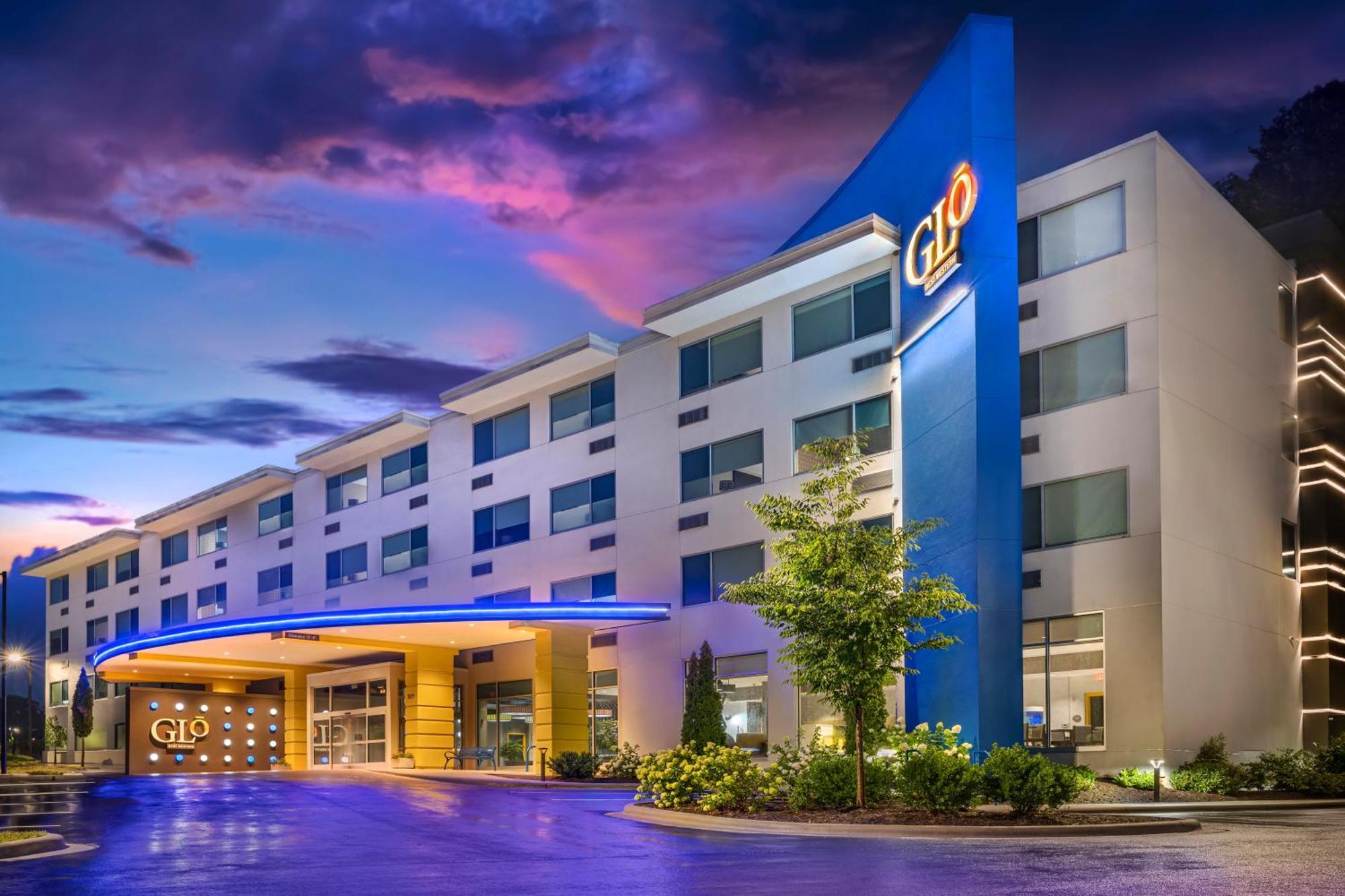 Glo Hotel Asheville-Blue Ridge Parkway Exterior photo